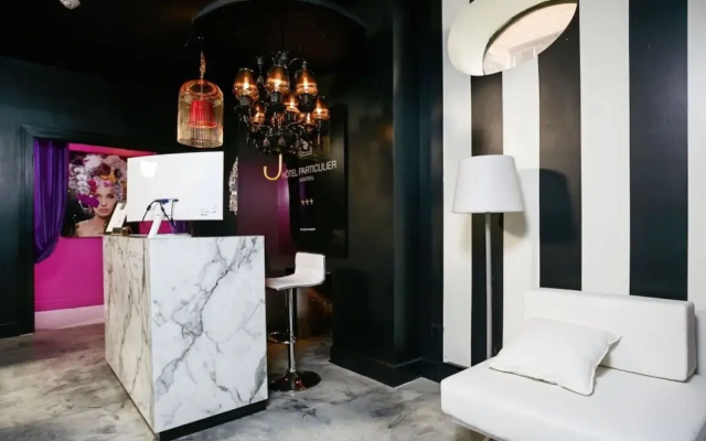 Golden District Mcgill Downtown Stays Studios design