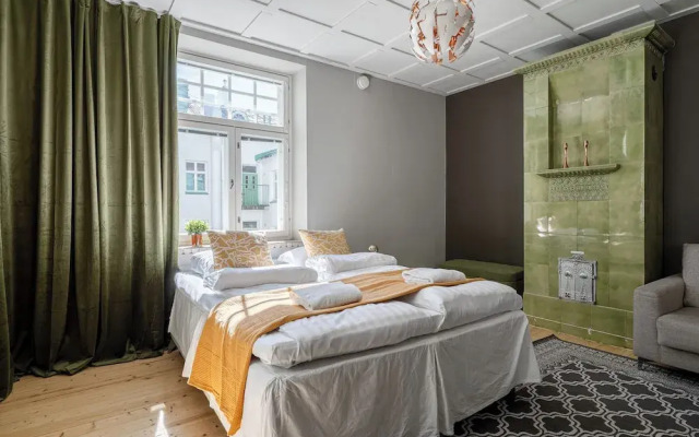 Historical Studio & Excellent Location