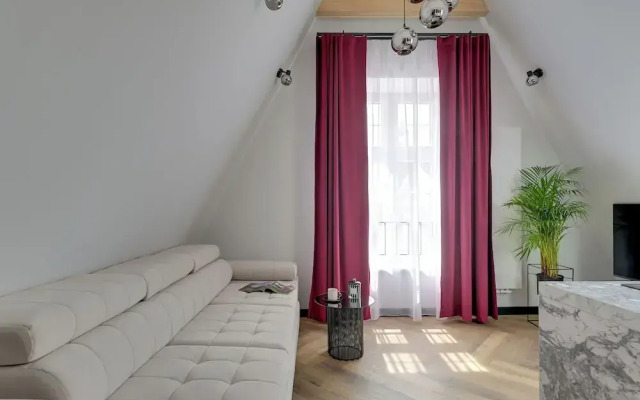 Old Town Chlebnicka Attic by Downtown Apartments