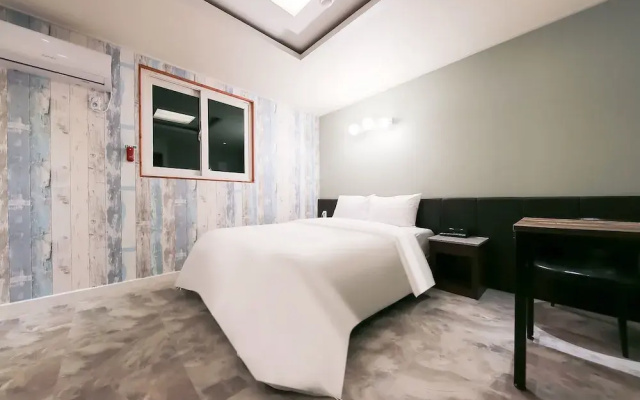 Cheongju Tomato Hotel