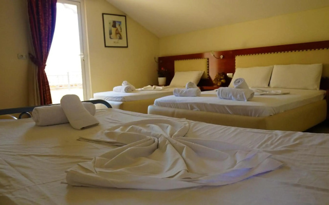 Hotel Veli