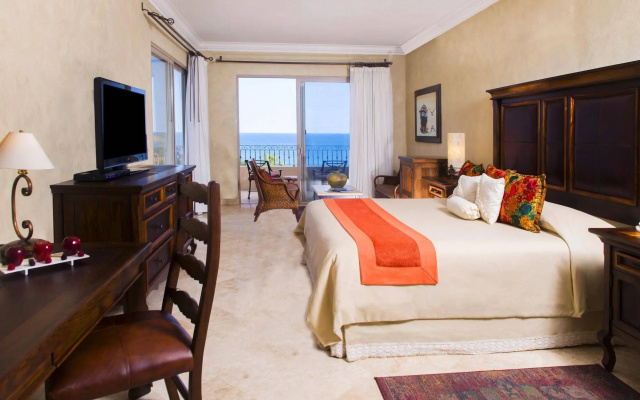 Villa La Estancia Residences