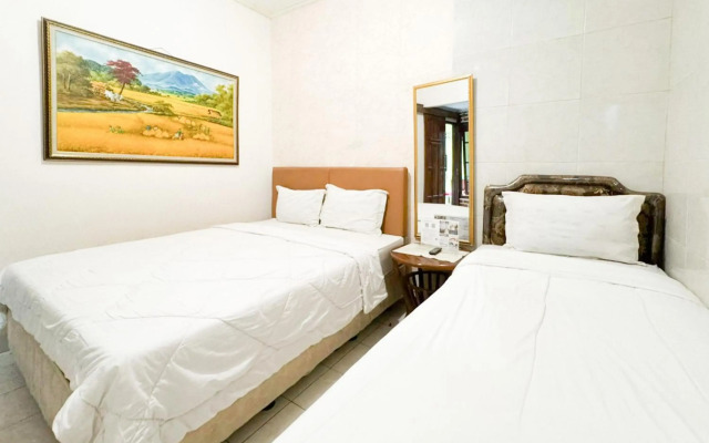 OYO 465 Alam Citra Bed & Breakfast