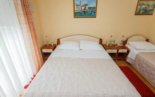 Hotel Adria