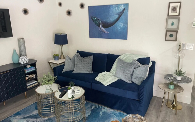 Lemon Bungalow