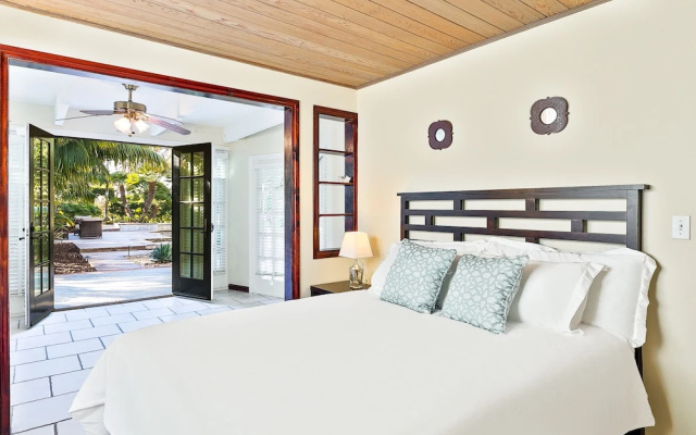 5BDRM Villa Via Mil Cumbres