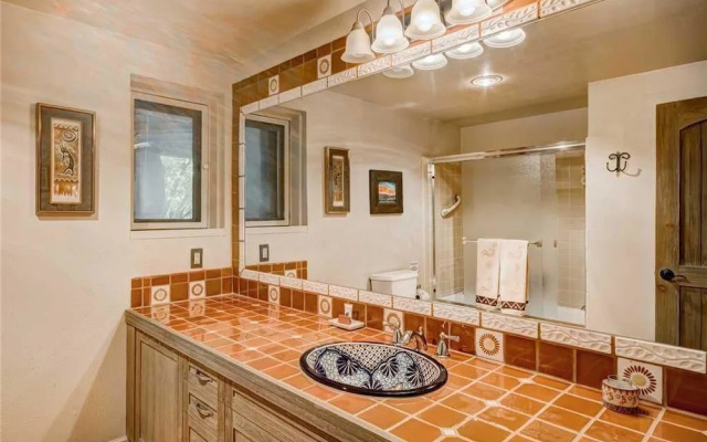 Plaza Splendor - Three Bedroom Home