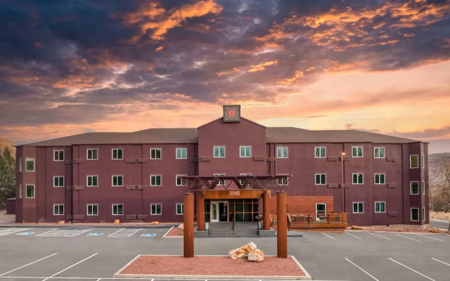 Wolfe's Hotel Moab