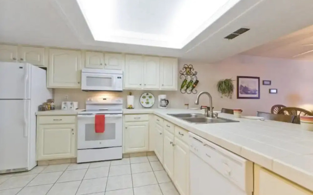 Saida II Condominium 402