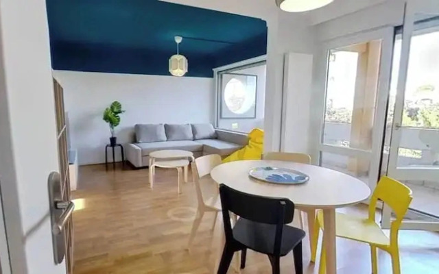 Private Room in Shared Apartment - Villeurbanne