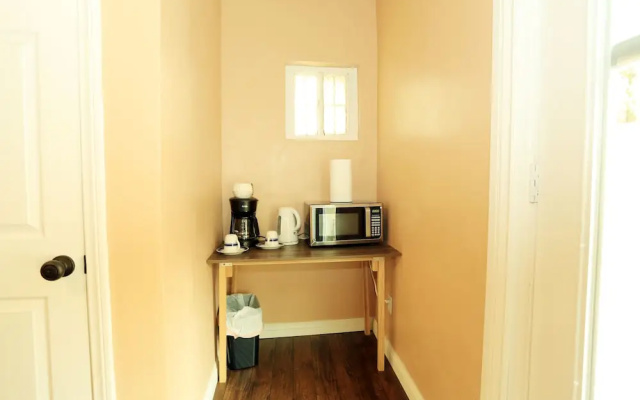 Independent Suite
