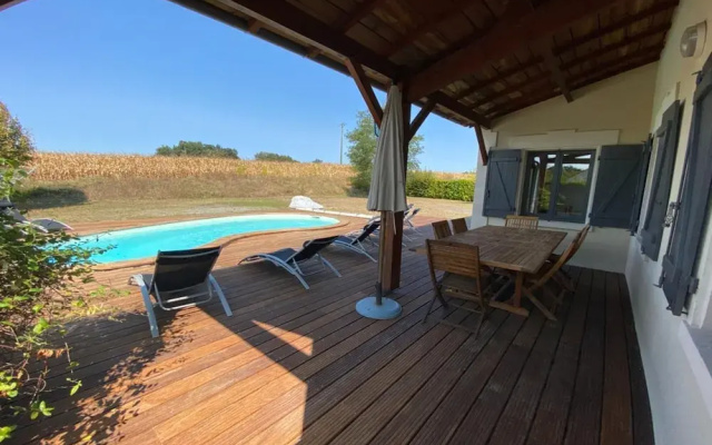 Charming Apartment in Dordogne Countryside