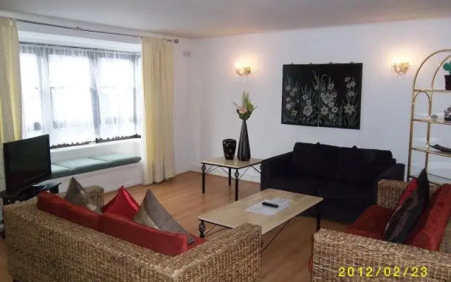 Indurrah Apartment