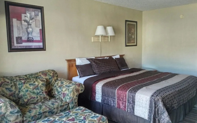Ozark Swiss Inn