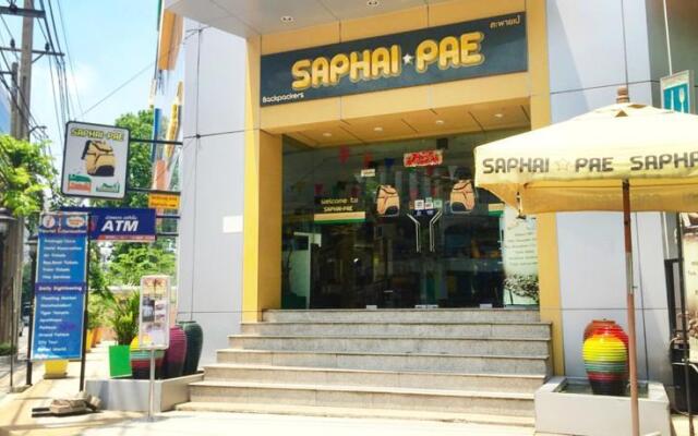 Saphaipae Hostel Бангкок вид на фасад