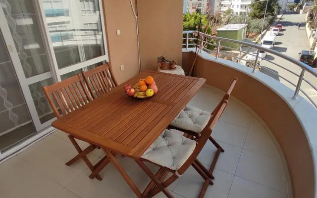 Spacious suite close to the beach