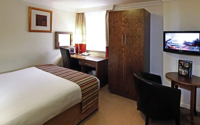 Mercure Wolverhampton Goldthorn Hotel
