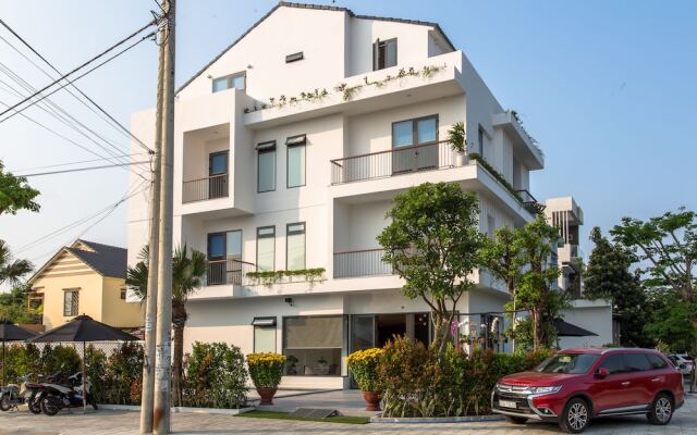 Отель La Serenata Villa Hoi An вид на фасад