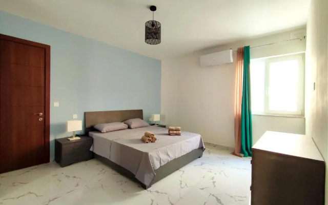 Sliema Central 3 Bedroom Apartment Near Seafront
