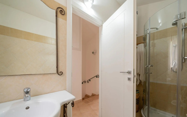 Villa Mirto 5+1 in Eden Rock