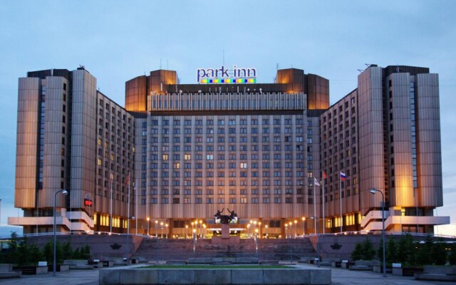 Гостиница Park Inn by Radisson Прибалтийская вид на фасад