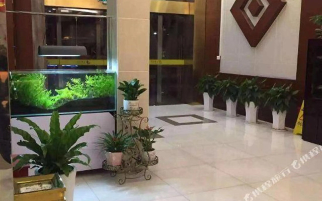 Tianjia Holiday Hotel (Nanjing Tianyin Avenue Metro Station Store)