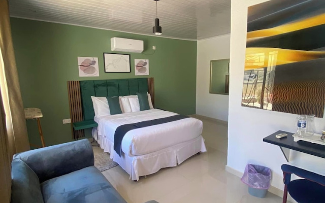 Dikukama Hotel