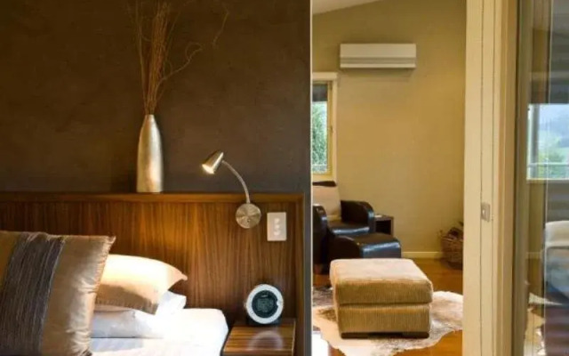 The Buckland - Studio Retreat