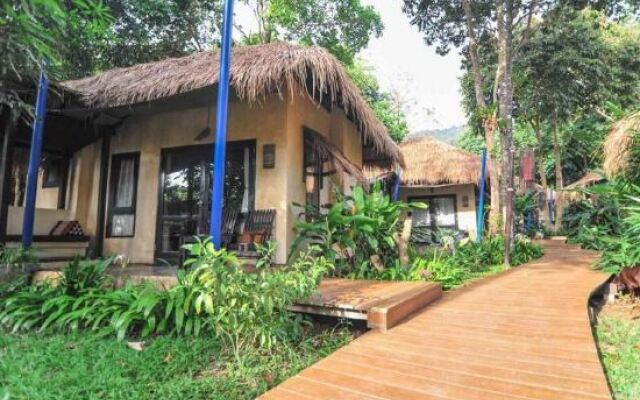 Отель La Laanta Hideaway Resort вид на фасад