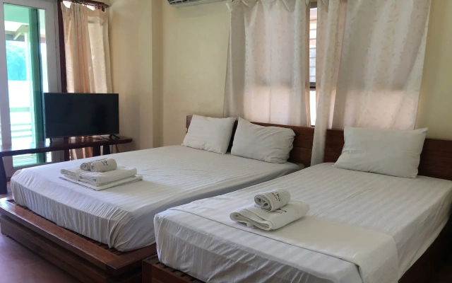 El Nido Beach Hotel