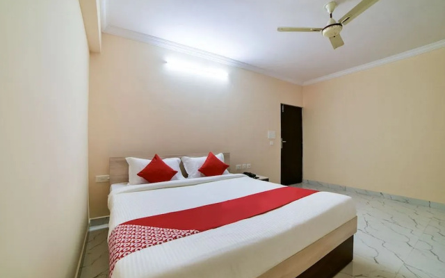 FabHotel Opal Residency