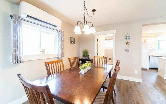 Avery Beach - 4 Br Home