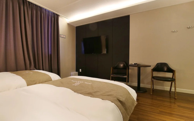 Modern Hotel