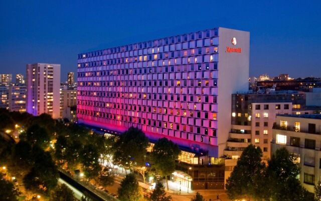 Отель Paris Marriott Rive Gauche Hotel & Conference Center Франция, Париж - отзывы, цены и фото номеров - забронировать отель Paris Marriott Rive Gauche Hotel & Conference Center онлайн вид на фасад