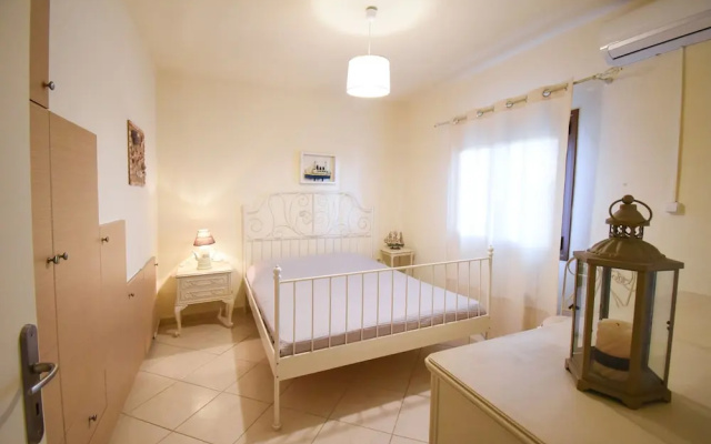 Areos Galaxy Apartments With Beach View