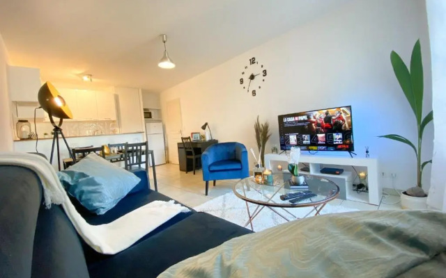 Appartement Ultra Luxueux Hypercentre - Parking - Gare RER à 5 min