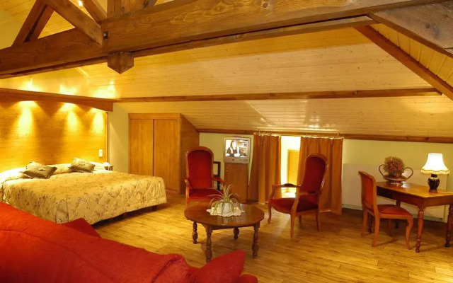 Logis Hostellerie Bressane- Cuisery
