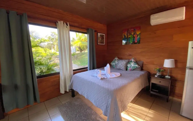 Yakari Grei Bungalows