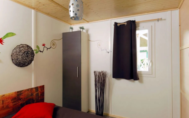 Holiday Home Le Mediterranée - AGL252