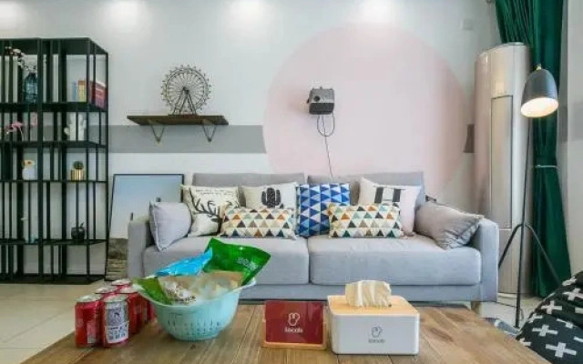 Xi'an Beilin·Small Goose Tower· Locals Apartment 00152240