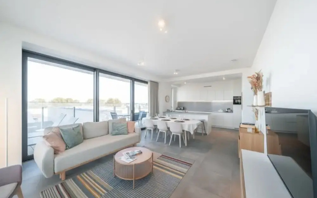 Nieuwbouw Appartement met Toegang tot Zwembad