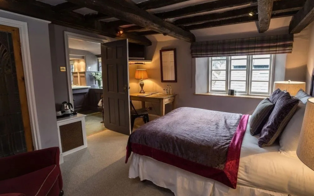 Cockliffe Country House