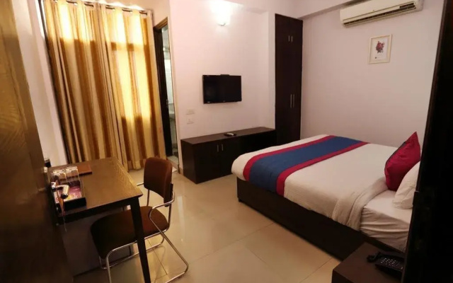 Hotel Azad Square by Oyo Rooms