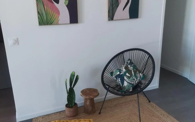 Bel appartement T4 vue mer sur la Marina du Gosier