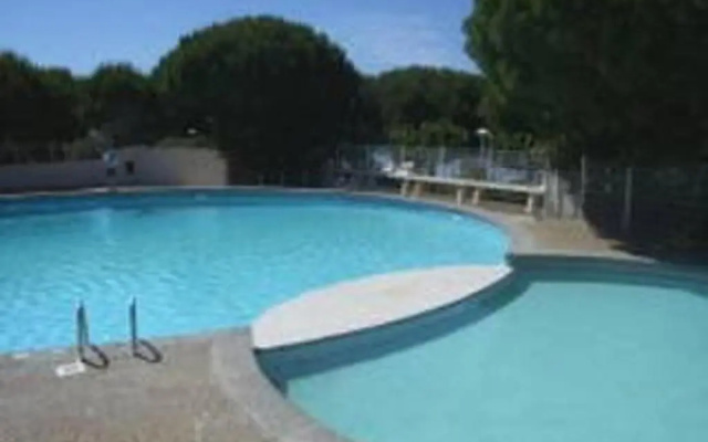 Appartement Port Camargue, 1 pièce, 4 personnes - FR-1-250-196