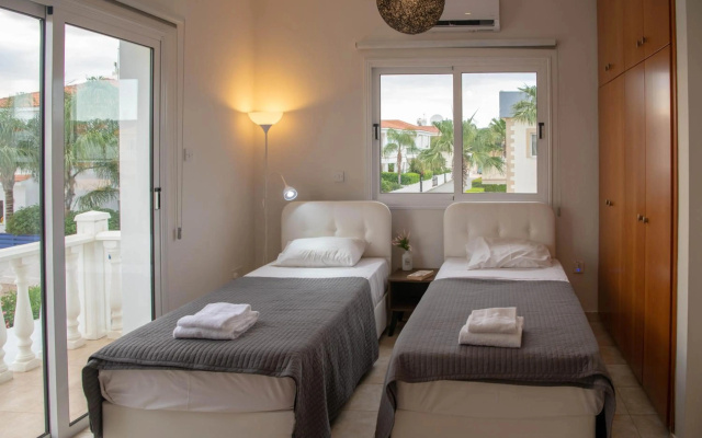 Villa Ruby Nissi Beach