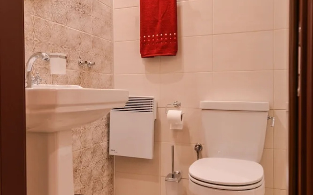 FM Luxury 2-BDR Apartment - Jazzy