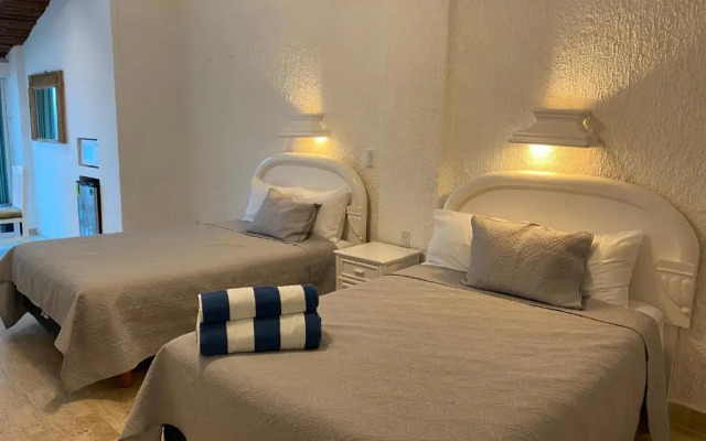 Cancun Plaza Condo Apartment