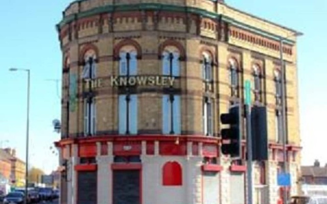 Отель The Knowsley B&B Великобритания, Ливерпуль - отзывы, цены и фото номеров - забронировать отель The Knowsley B&B онлайн вид на фасад