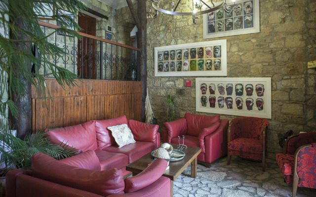 Hunnaphan Otel